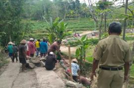 GOTONG ROYONG CERMIN BUDAYA DESA